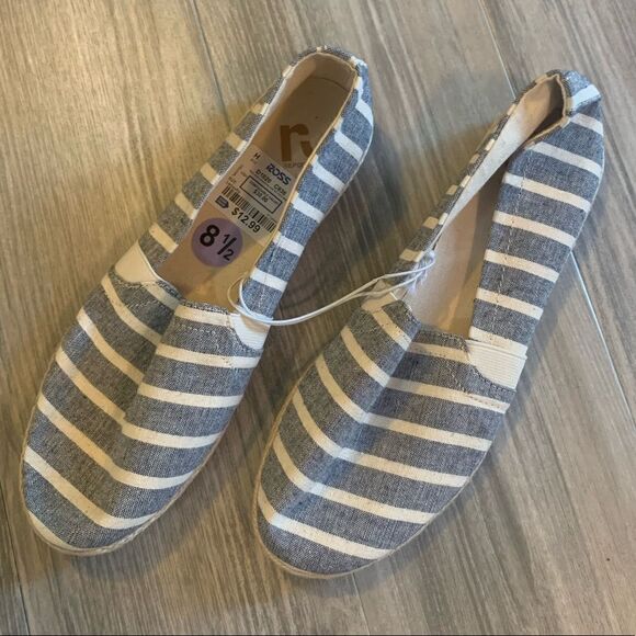 NWT blue striped slip on shoes size 8.5 - Picture 1 of 3